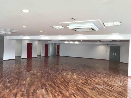 Alquilo Oficinas Corporativas Sobre Aviadores, Zona Paseo La Galería.