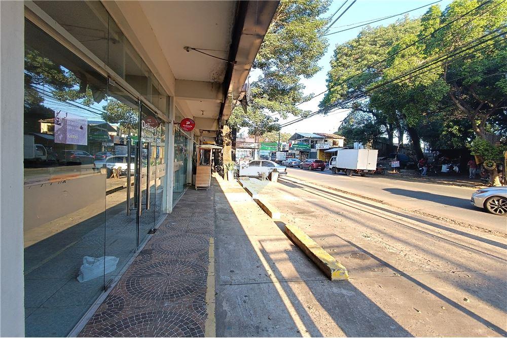 ALQUILO LOCAL COMERCIAL SOBRE 11 DE SET C/ZAVALA — foto 2