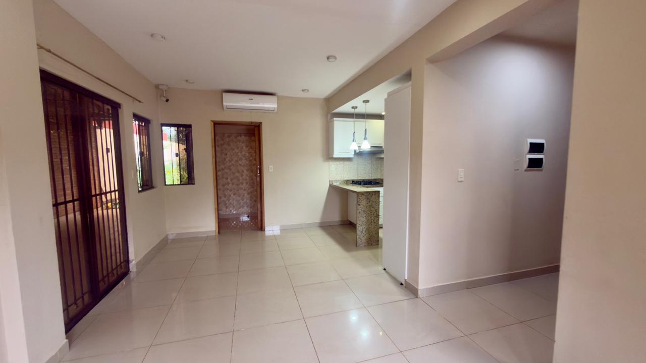 ALQUILER DE RESIDENCIA EN FERNANDO DE LA MORA ZONA NORTE — foto 3