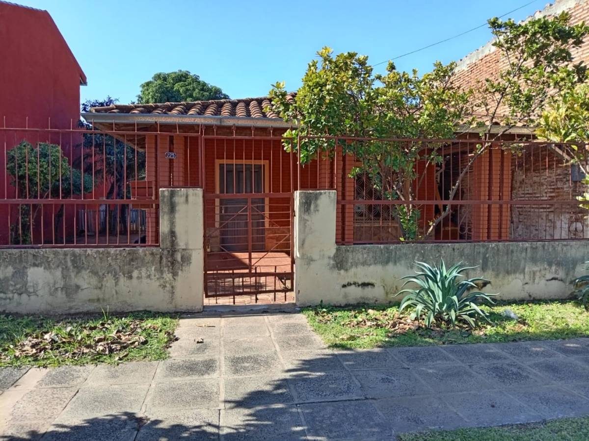 VENDO CASA  A REFACCIONAR O DEMOLER — foto 2
