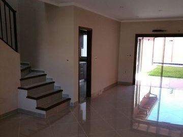 Vendo Duplex Con Piscina A Estrenar.