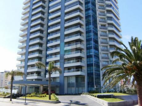 Apartamentos En Playa Mansa