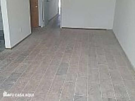 A Estrenar! En Edificio Araguaney En Malvin