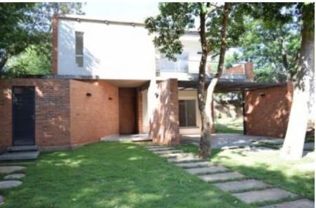 Alquilo Casa A Estrenar, En Condominio Bº Parque Seminario
