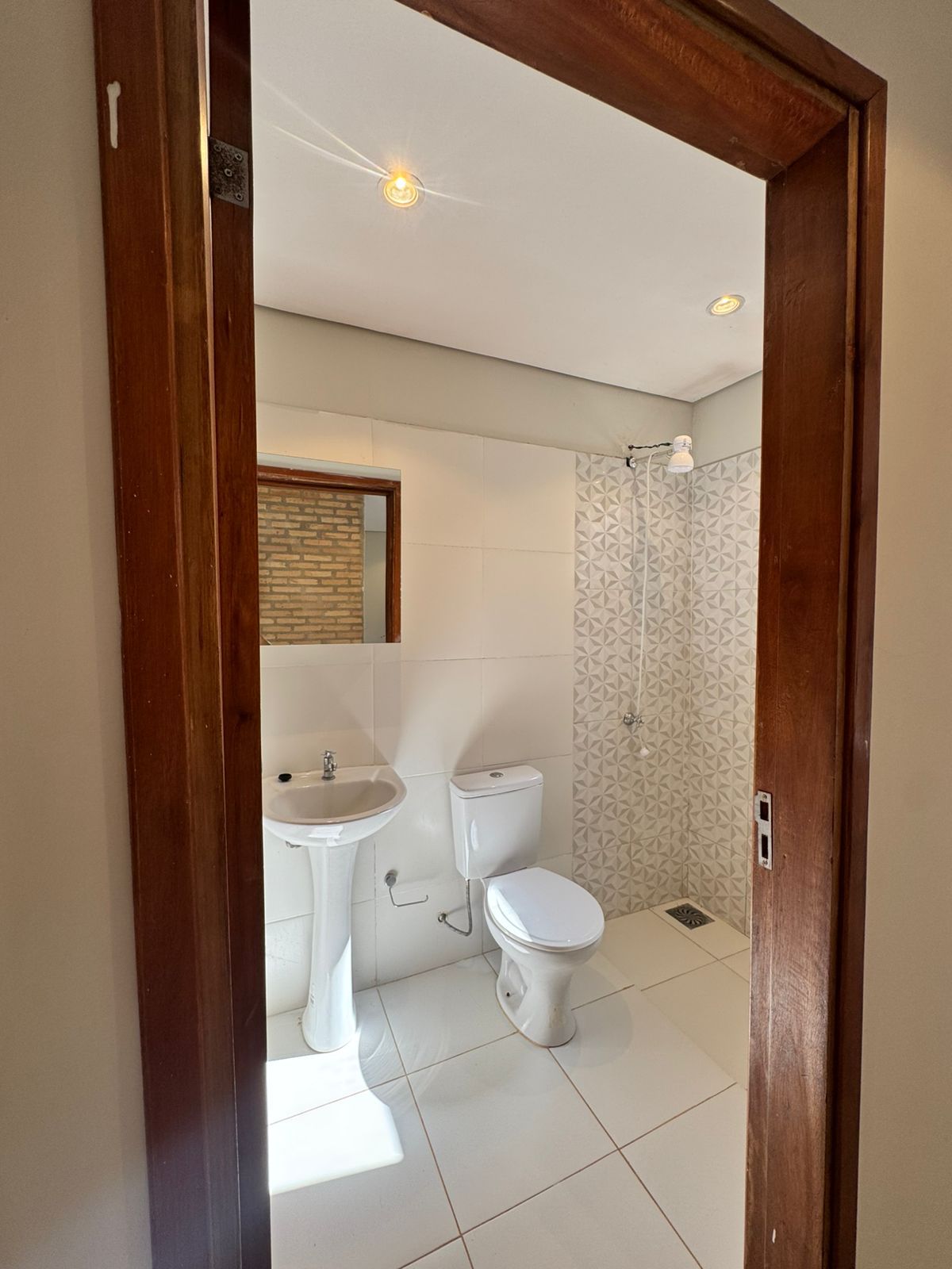 CASA EN CAÑADA GARAY - LUQUE — foto 2