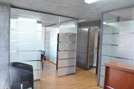 Excelente Oficina Con Todas Las Comodidades!