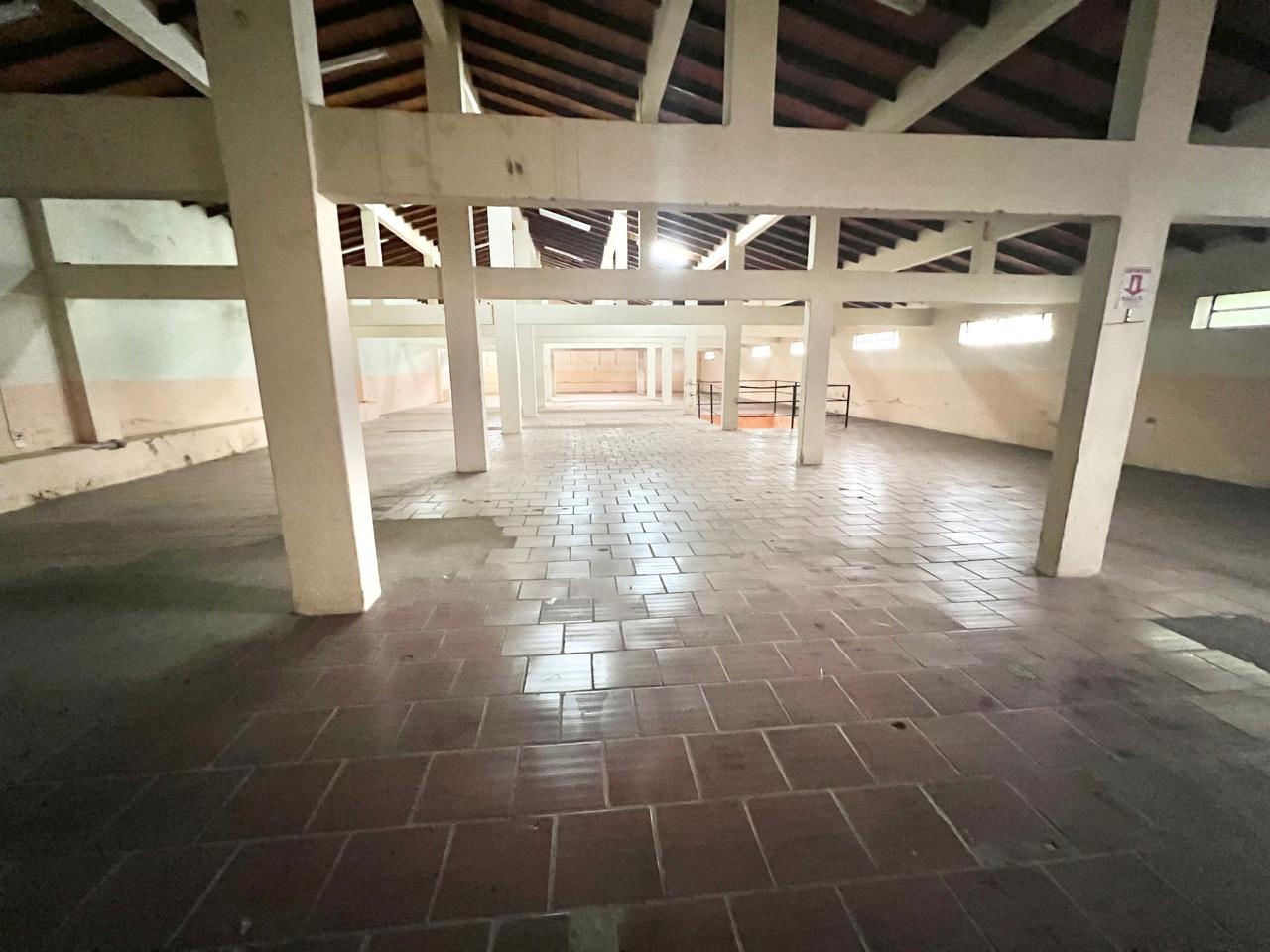 En Alquiler Showroom / Depósito en San Vicente A419 — foto 3