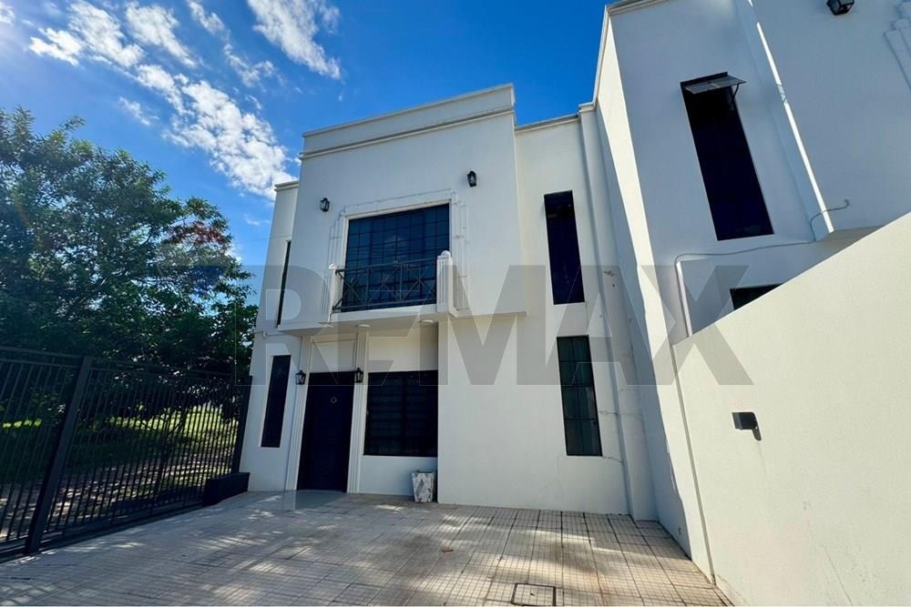 En Venta Dúplex Lambaré — foto 2