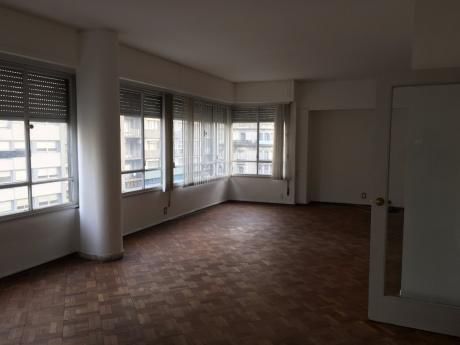 Hermoso Apartamento 5 Dormitorios En 18 De Julio