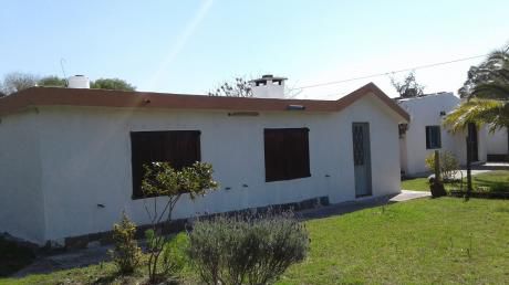 Dos Casas En El Mismo Padrón, Próximo A Servicios Venta El Pinar