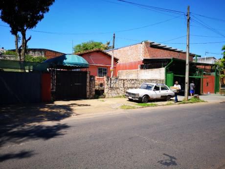 Vendo Terreno Con Casa A Demoler Zona Pozo Favorito Sobre Calle Asfaltada