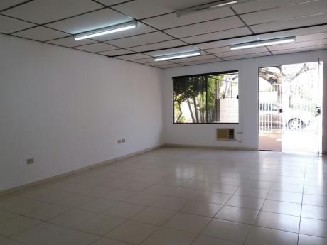 Local Comercial En Esquina Av. Ejercito Nacional