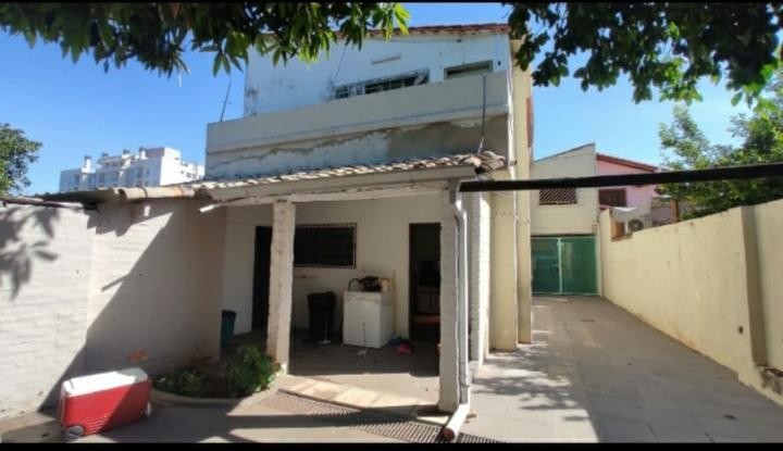 VENDO RESIDENCIA DE DOS PLANTAS EN BARRIO LOS LAURELES — foto 3