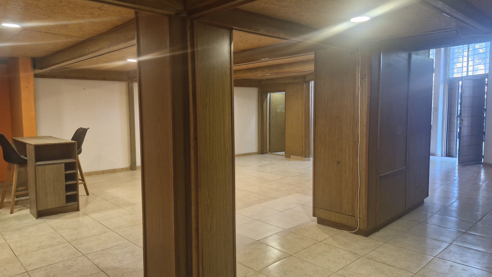 Alquiler local comercial en Reducto, Av. San Martín · Foto 7