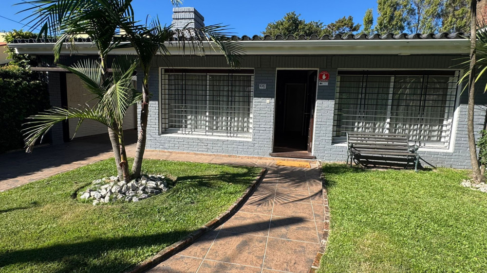Venta Casa 3 dorm en Carrasco, M. Otero y Córcega