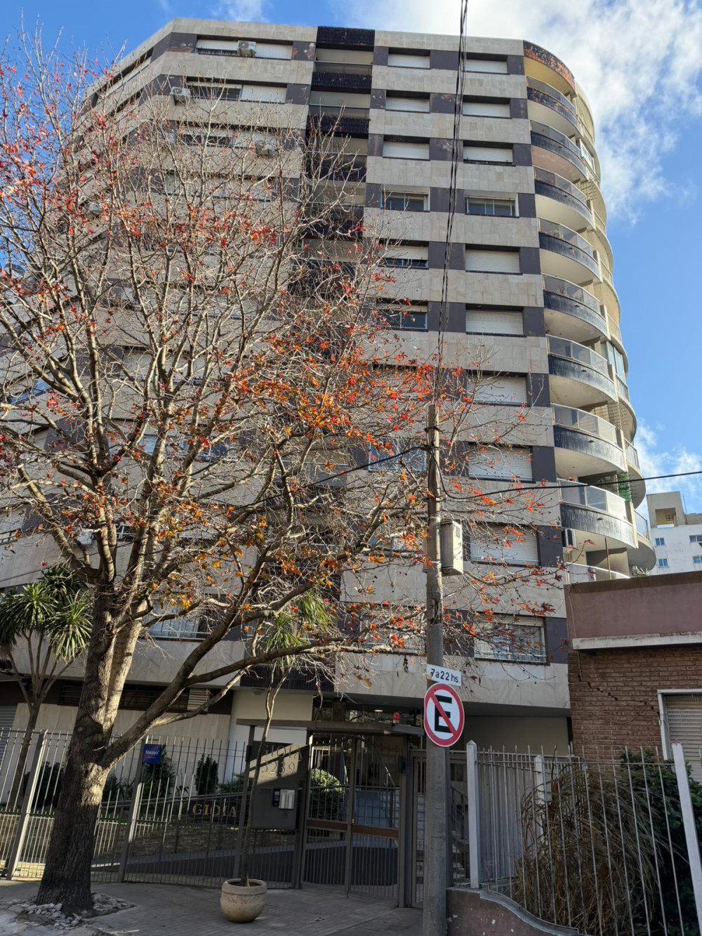 Alquiler apartamento 2 dorm en Pocitos, prox. a Rambla
