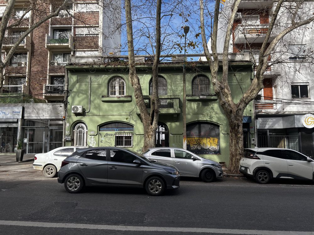 Alquiler local comercial en Cordón, Av. Gral. Rivera y Acevedo Díaz