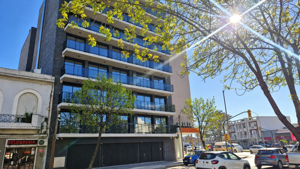 Alquiler apartamento 2 dorm en Prado, Millán y Bv. Artigas
