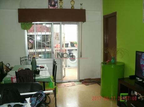 Bajamos Precio!! 2do Piso Por Escalera, Patio Con Parrillero