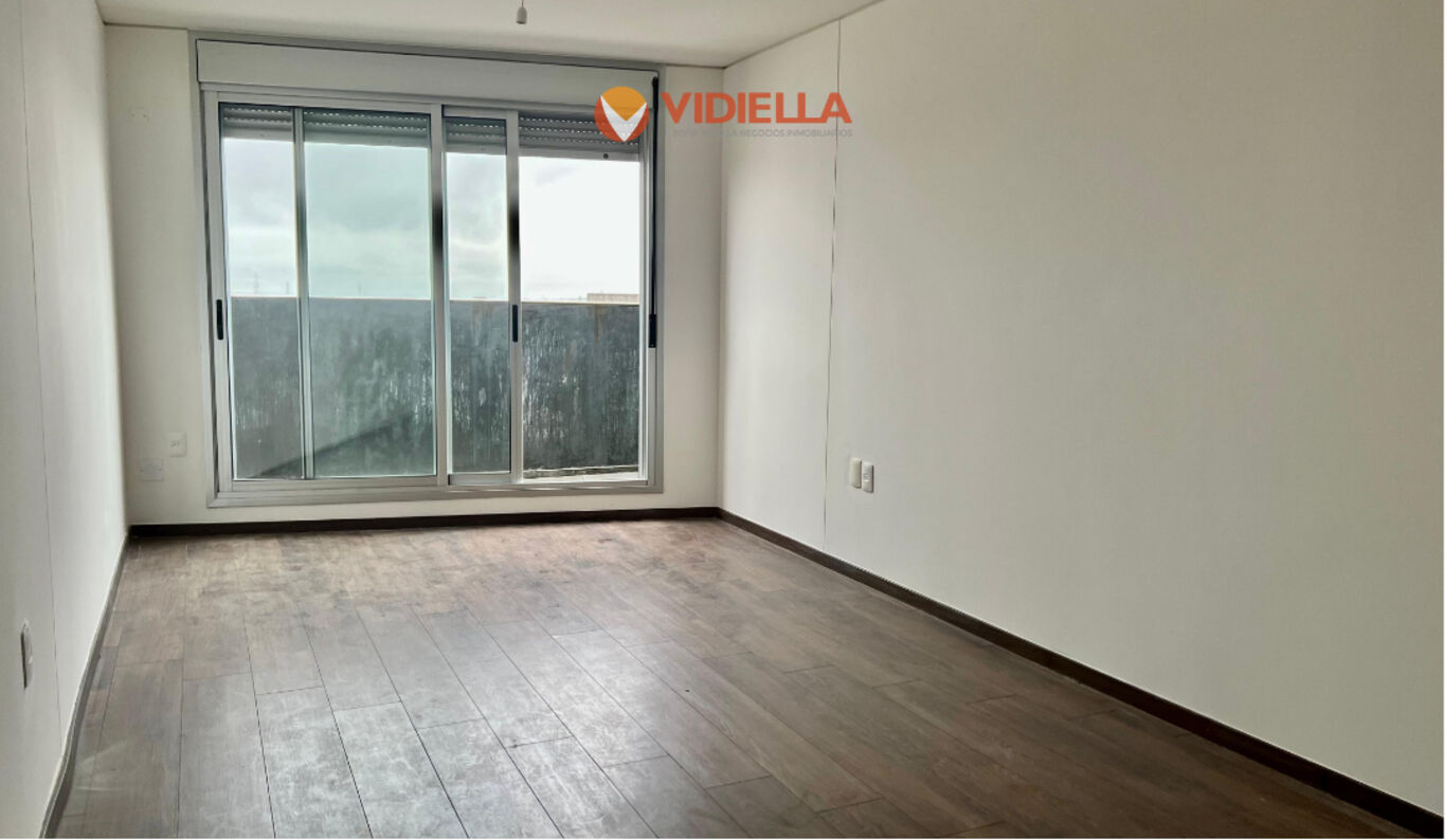 Alquiler apartamento 1 dormitorio con garaje, Torre Centra| Cordón · Foto 6