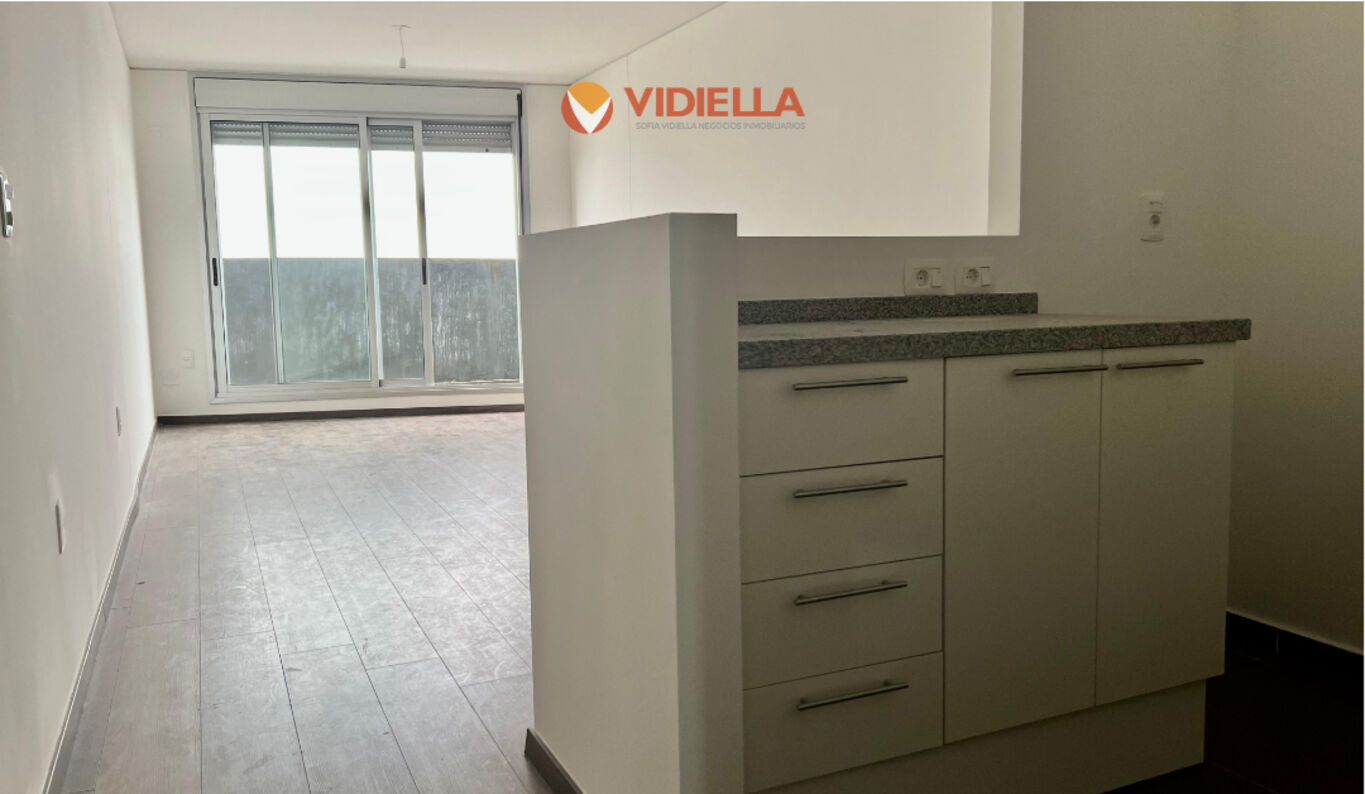 Alquiler apartamento 1 dormitorio con garaje, Torre Centra| Cordón · Foto 4