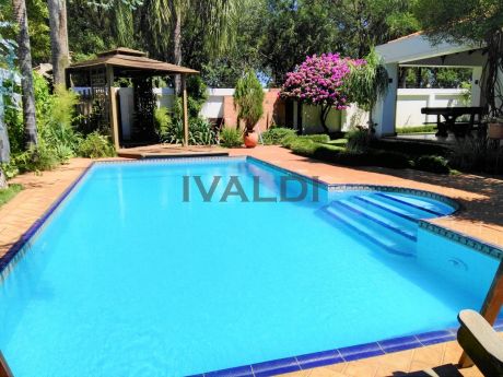 Residencia Zona Shopping Pinedo - Usd. 900.000