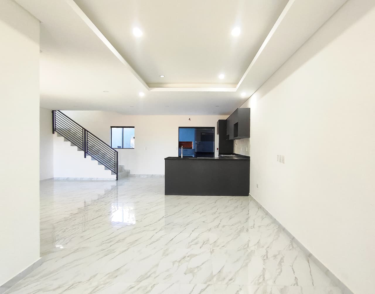 Vendo Duplex A Estrenar En Luque, Zona De La Municipalidad — foto 2