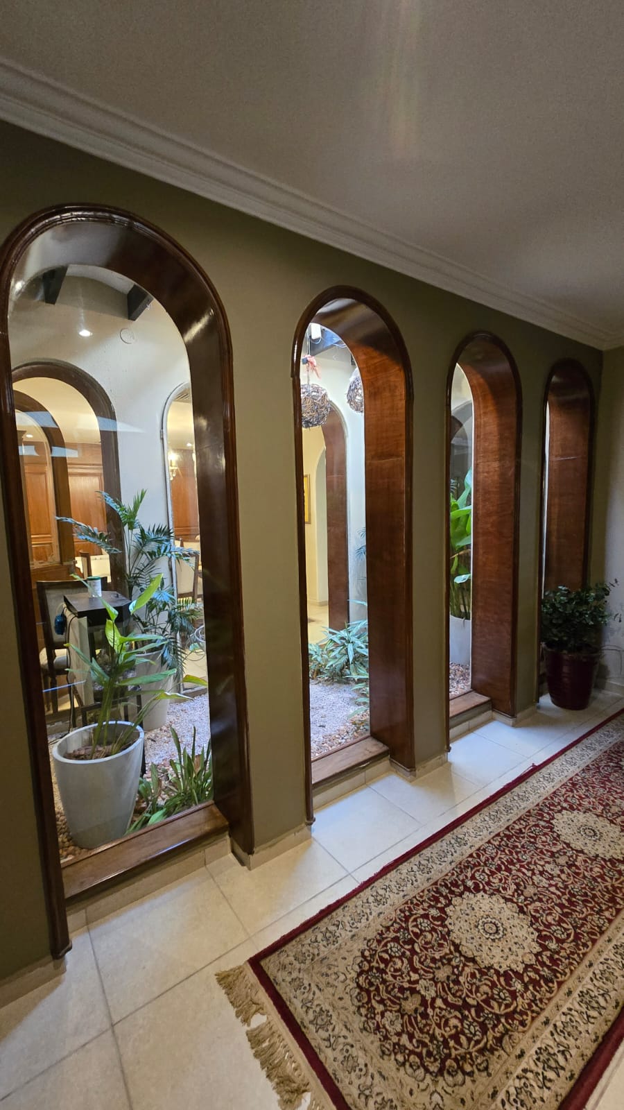 Alquiler | Residencia En Mburicao — foto 3