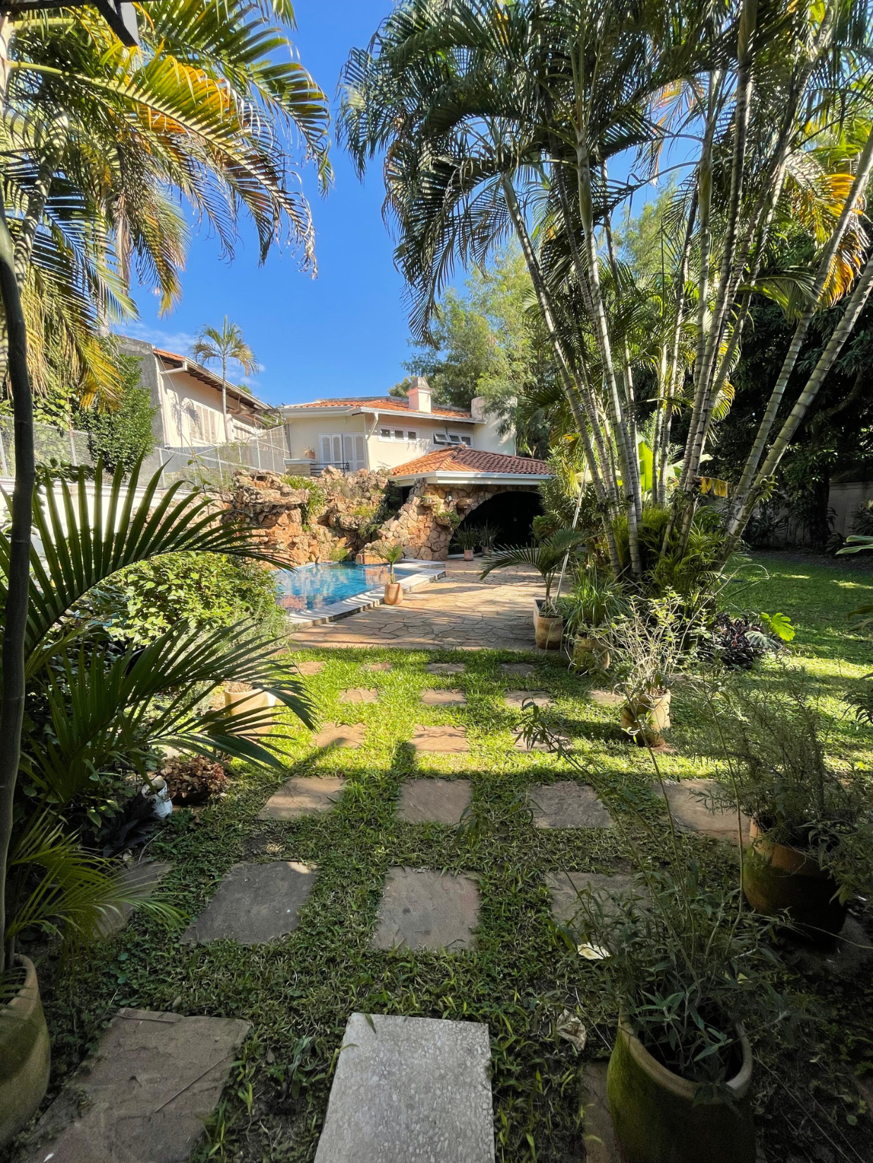 BARRIO RECOLETA EN ALQUILER AMPLIA RESIDENCIA DE 4 DORMITORIOS — foto 3