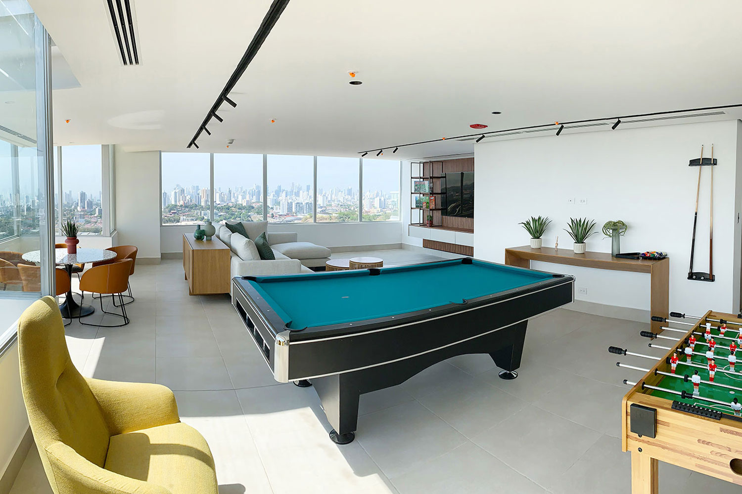 Greenwood Torre 200