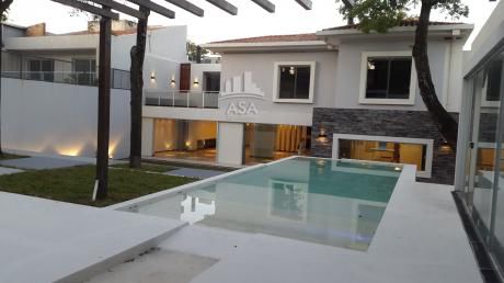 Hermosa Residencia Zona Centenario