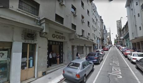 Gran Oficina En Ciudad Vieja. 317m2. Juan Carlos Gómez