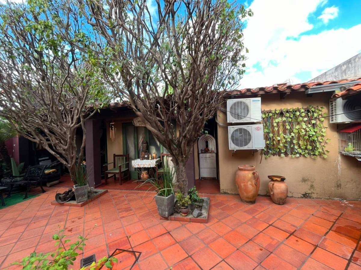 Casa en venta en Mburucuyá