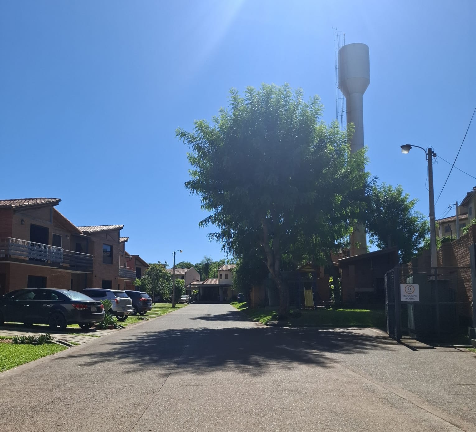 ALQUILO DUPLEX LAGUNA GRANDE SAN LORENZO — foto 2