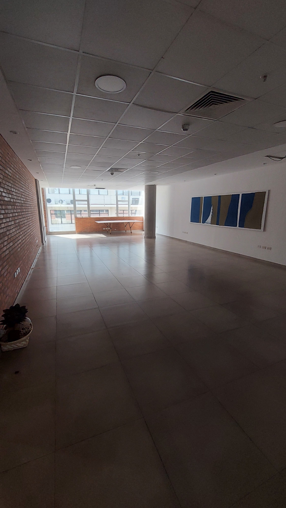 ALQUILO P/OFICINA ZONA ITAU, BRASILIA Y ESPAÑA — foto 3