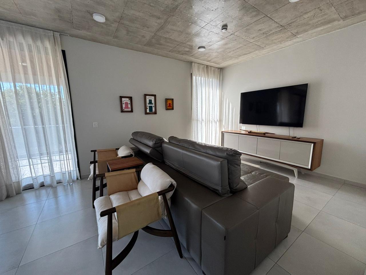 Casa en alquiler en Jara