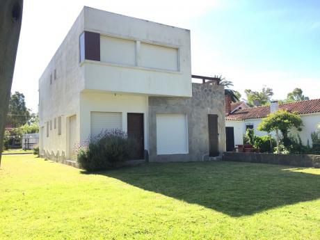 Casa En Venta 2 Dormitorios