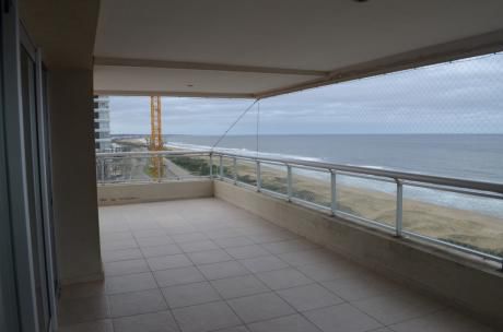 Apartamento En Venta 3 Dormitorios