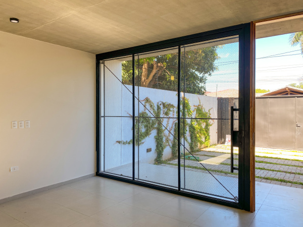 LUJOSO DUPLEX EN LUQUE — foto 2