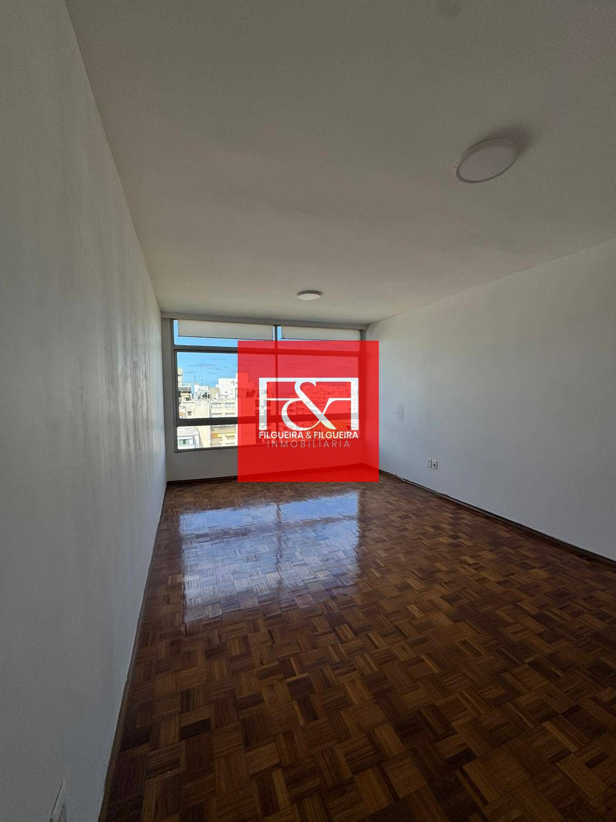 Apartamento en alquiler c/ cochera en Punta Carretas