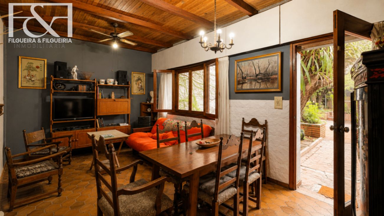 Casa en venta c/ cochera en Aguada