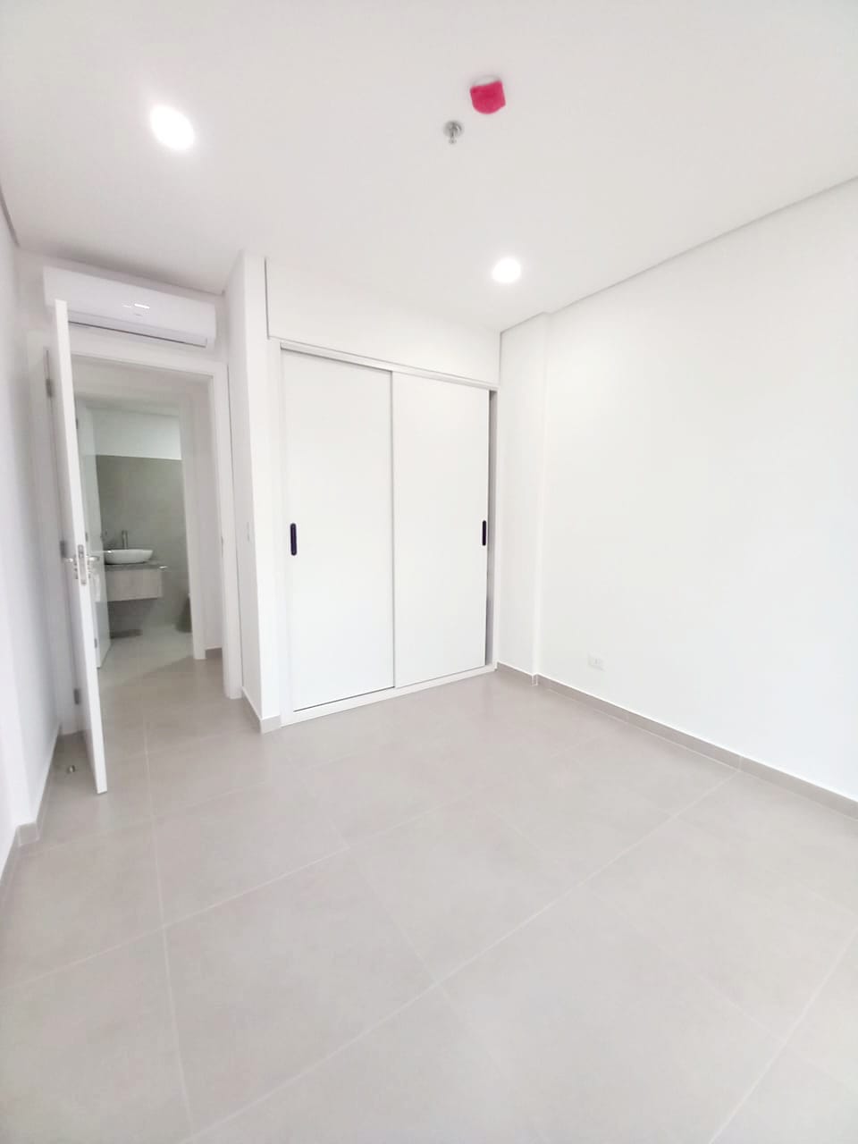Alquilo departamento de 2 habitaciones a estrenar, Barrio Herrera. — foto 3
