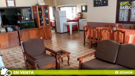 En Venta Amplia Vivienda De Una Planta