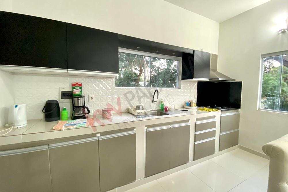 VENDO CASA TOTALMENTE AMOBLADA EN SANBER!!! — foto 2