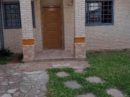 Alquilo Chalet De 2 Dormitorios En Lambare Zona Municipalidad A Pasos De Cacique