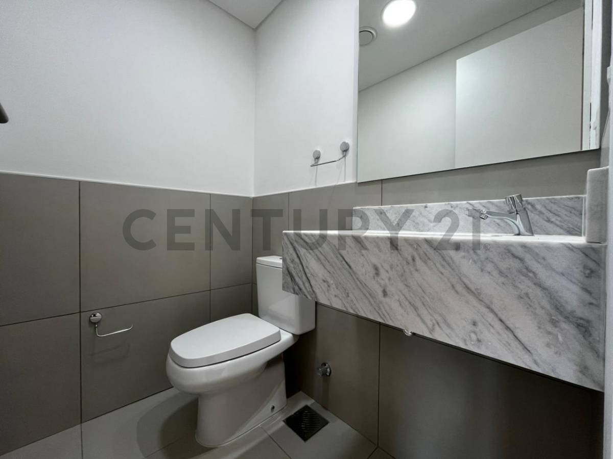 EN VENTA DEPARTAMENTO DE 3 DORMITORIOS - BARRIO LAS MERCEDES — foto 3