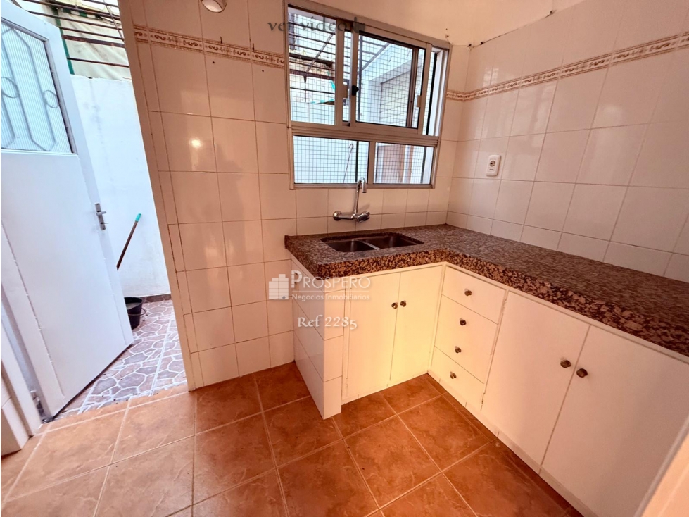 V2285/p Alquiler  casa 2 dorm Malvin jardin/patio · Foto 10