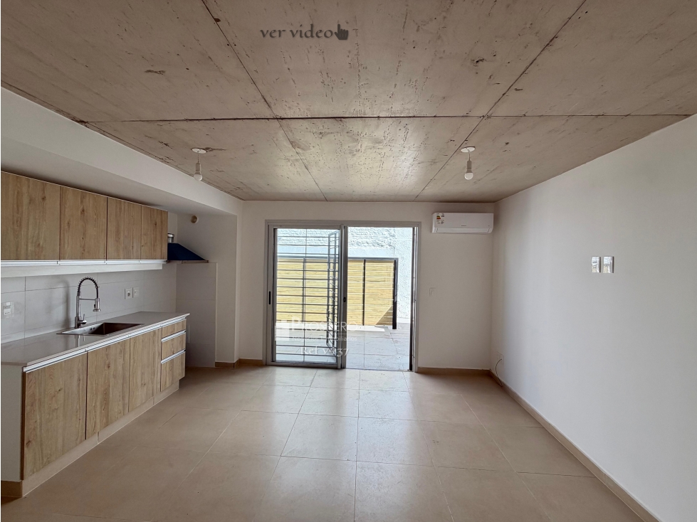 V437/2 Alquiler duplex 1 dorm aguada c/garaje y patio · Foto 5
