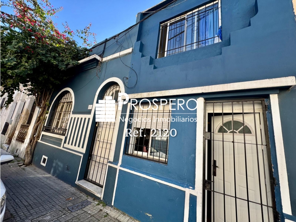2120/p/4 Venta Casa  4dorm+ altillo la comercial Garaje
