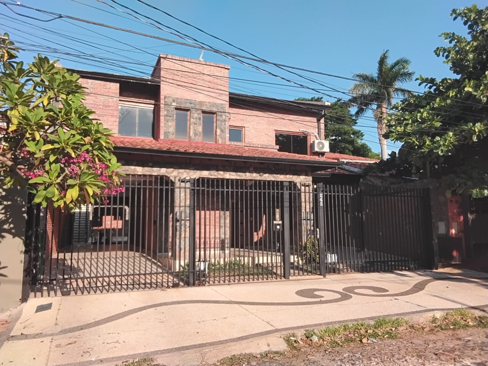Casa en alquiler en Mburucuyá